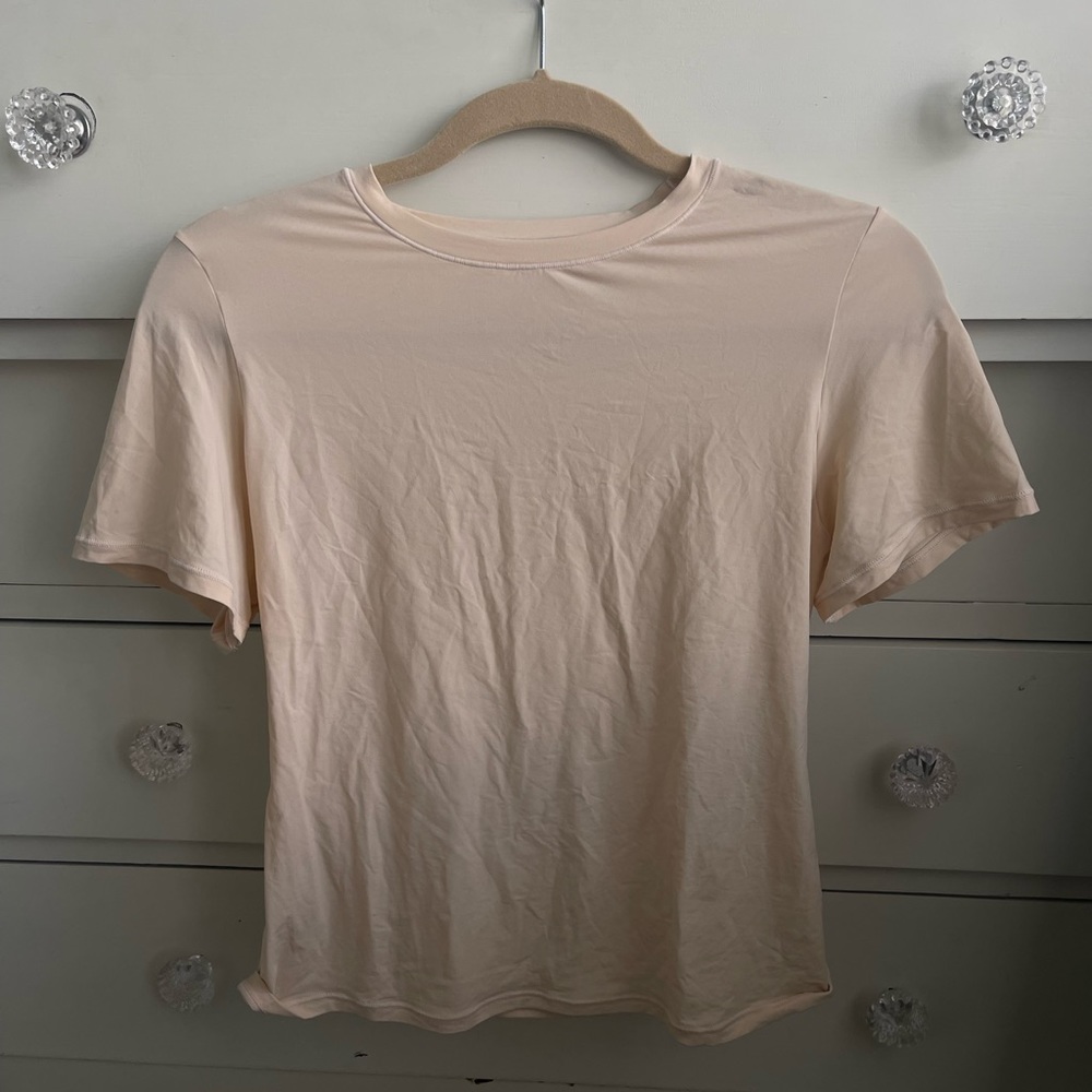 SKIMS t shirt